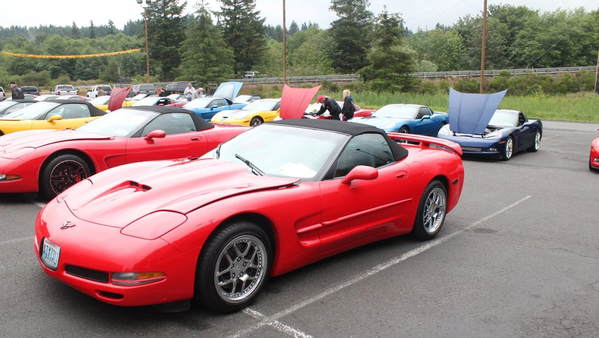 Corvette Generations/C5/C5 Red (3).webp